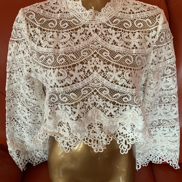 Gorgeous blouse - Picture 8 of 10